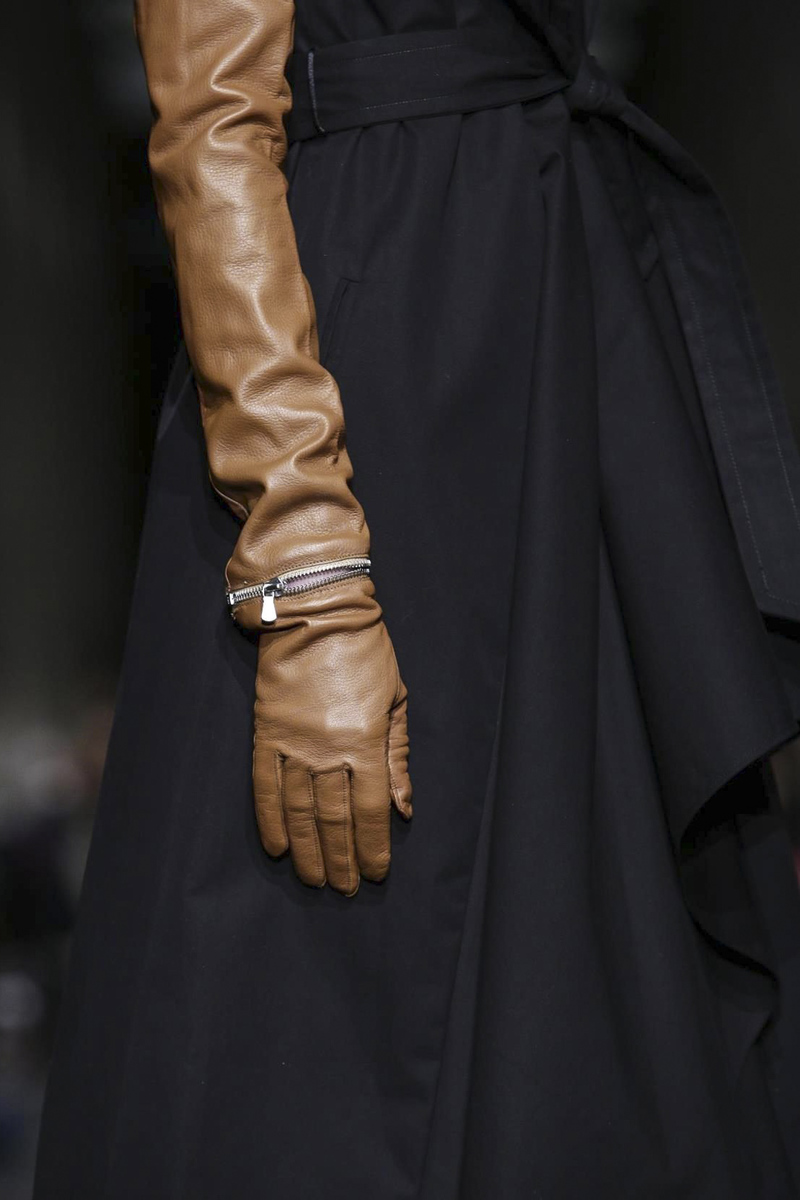 Lutz Huelle RTW Fall Winter 2015 Paris