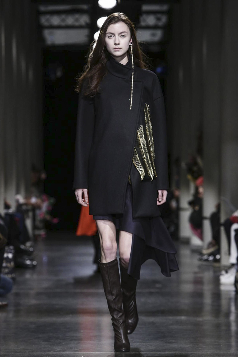 Lutz Huelle RTW Fall Winter 2015 Paris