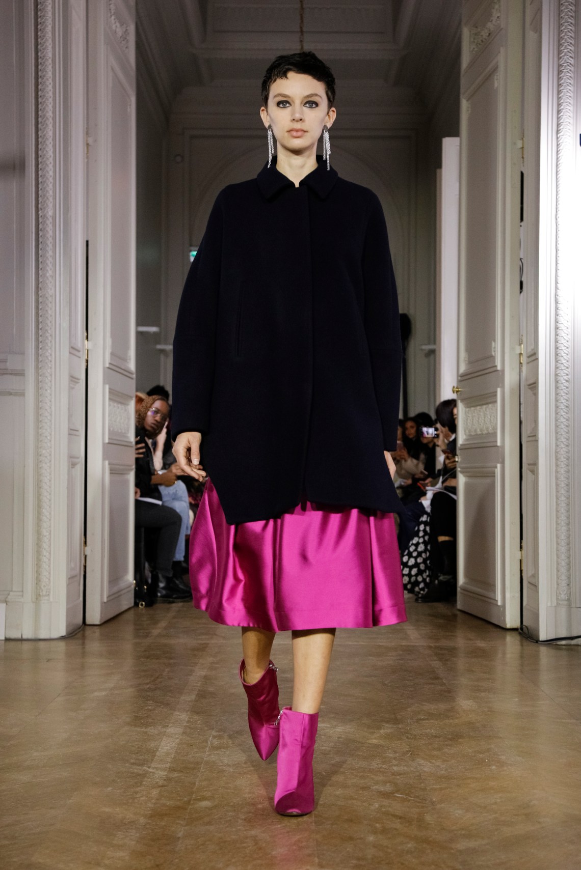 Lutz_Huelle_FW19_Look_06.jpg