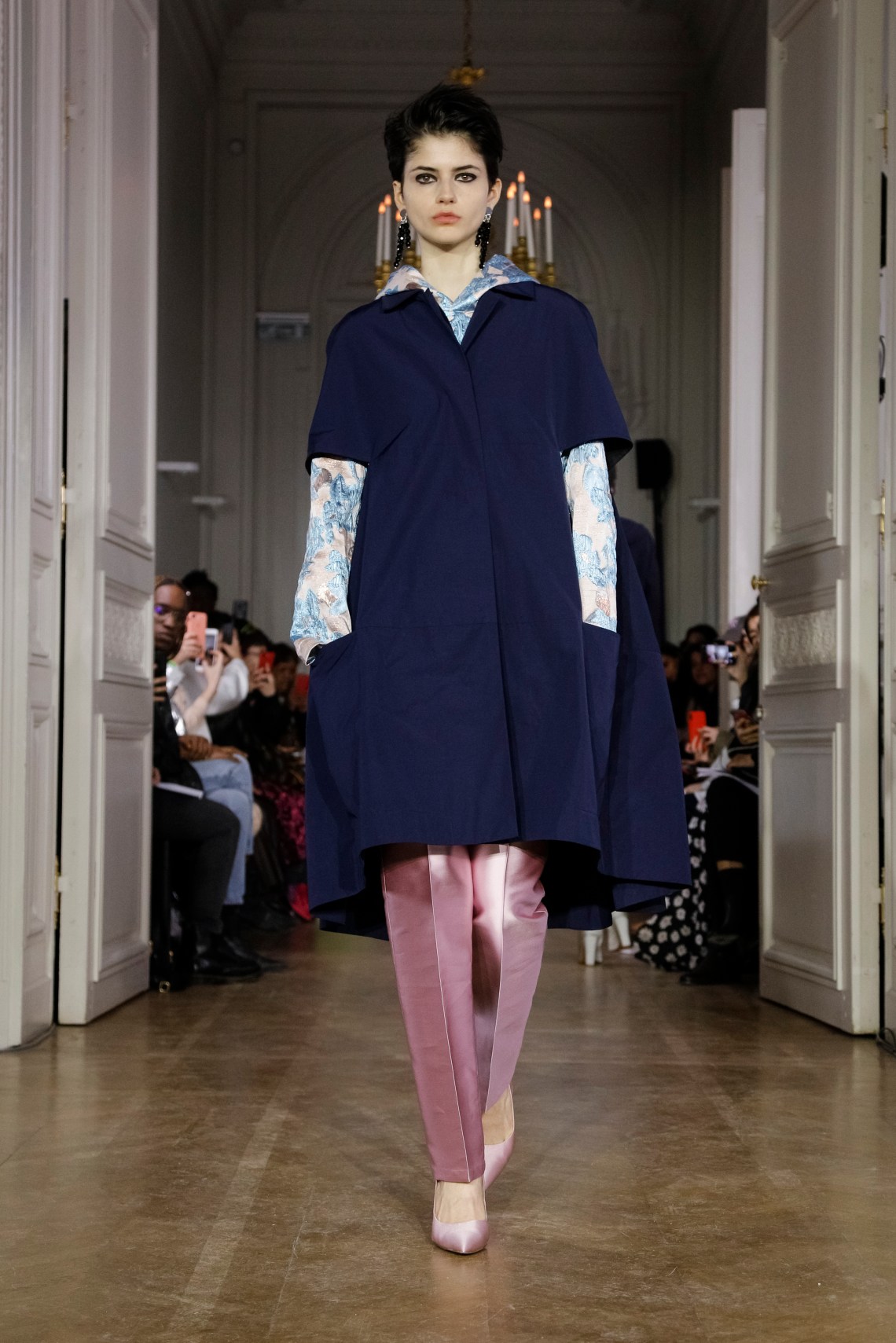Lutz_Huelle_FW19_Look_08.jpg