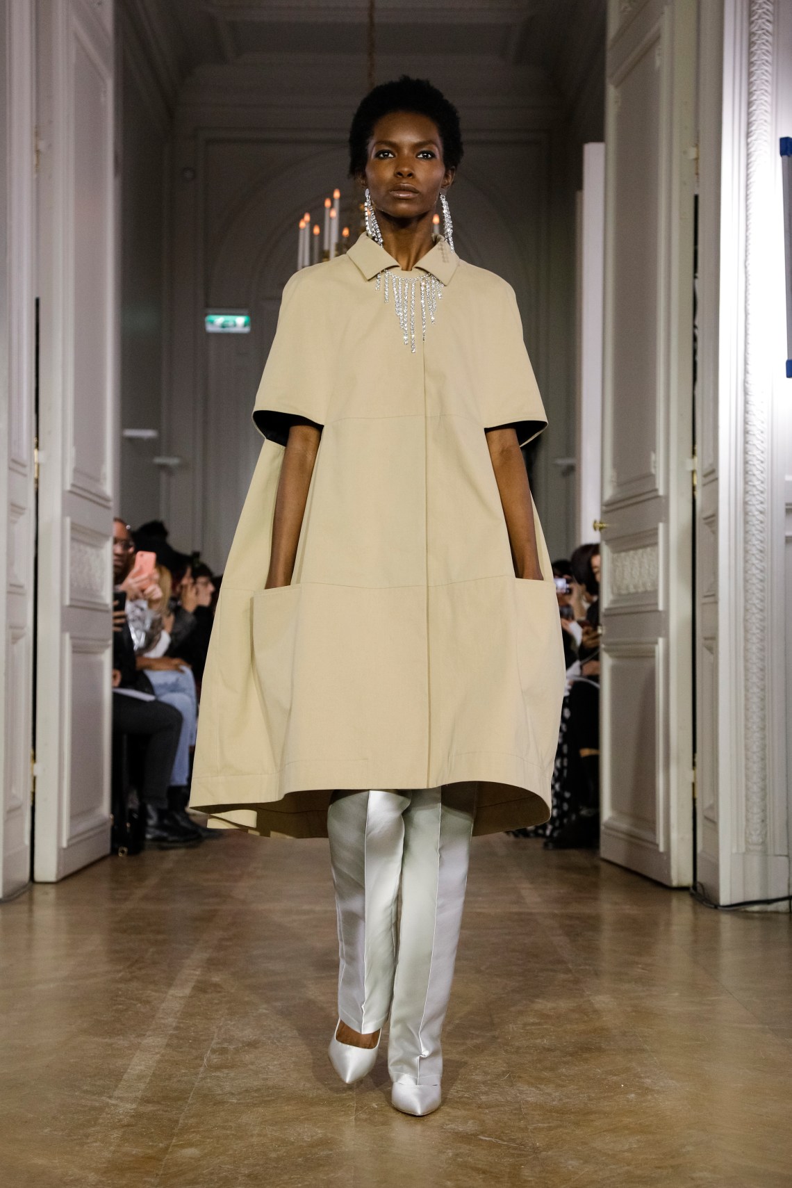 Lutz_Huelle_FW19_Look_10.jpg