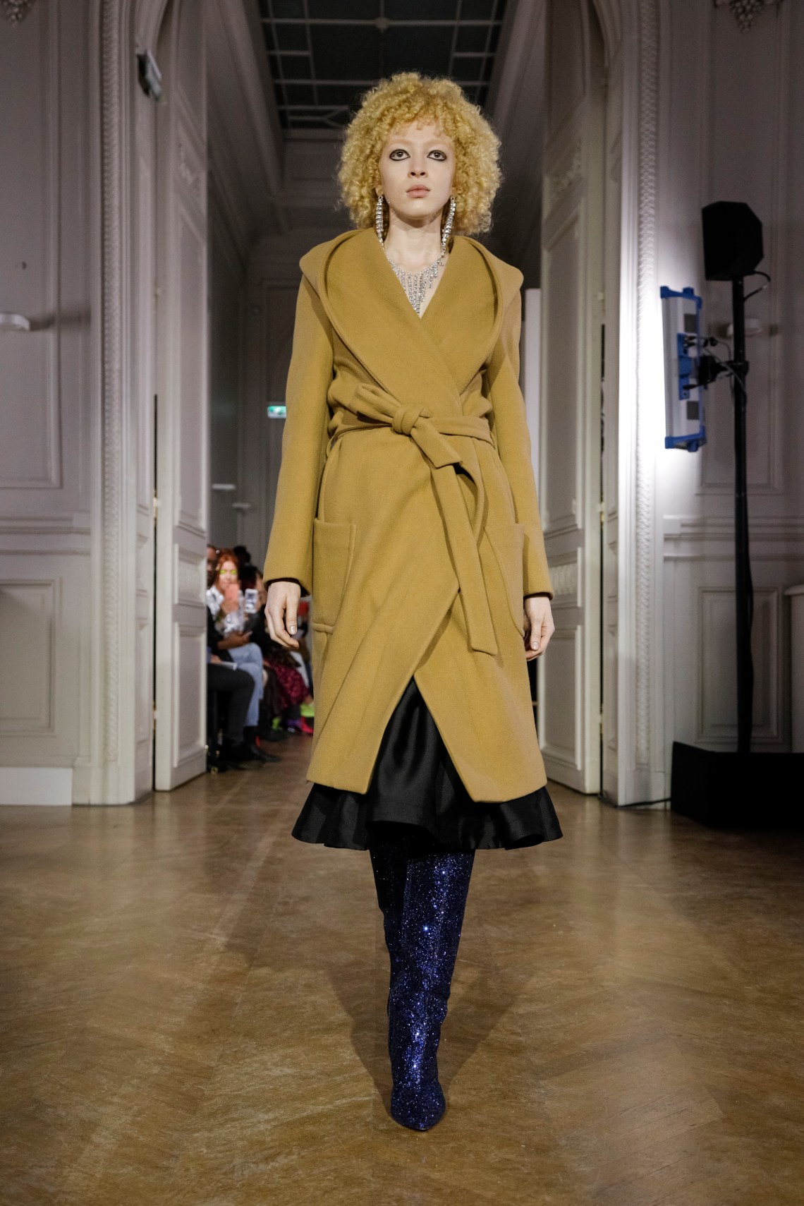 Lutz_Huelle_FW19_Look_15.jpg